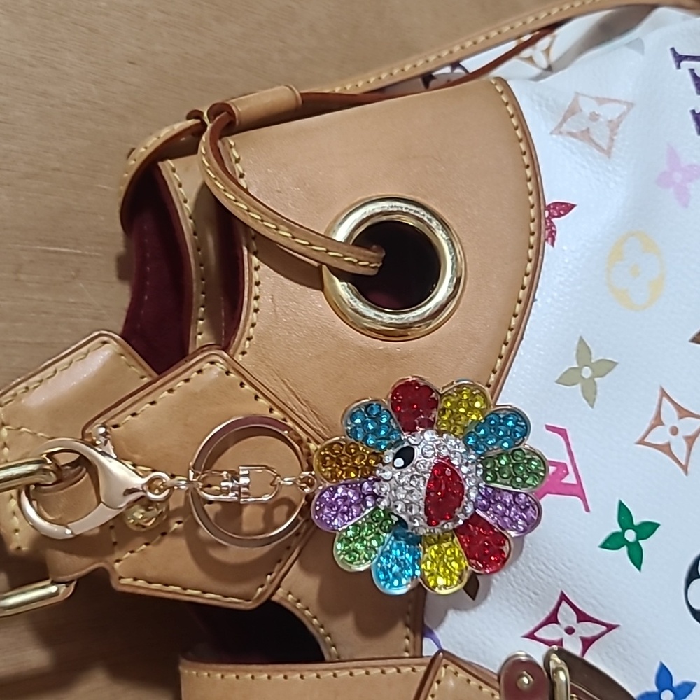 Louis Vuitton Ursula GM - Picture 6 of 15